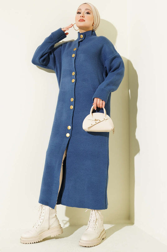 Cardigan lungo lavorato a maglia con bottoni in metallo dorato indaco