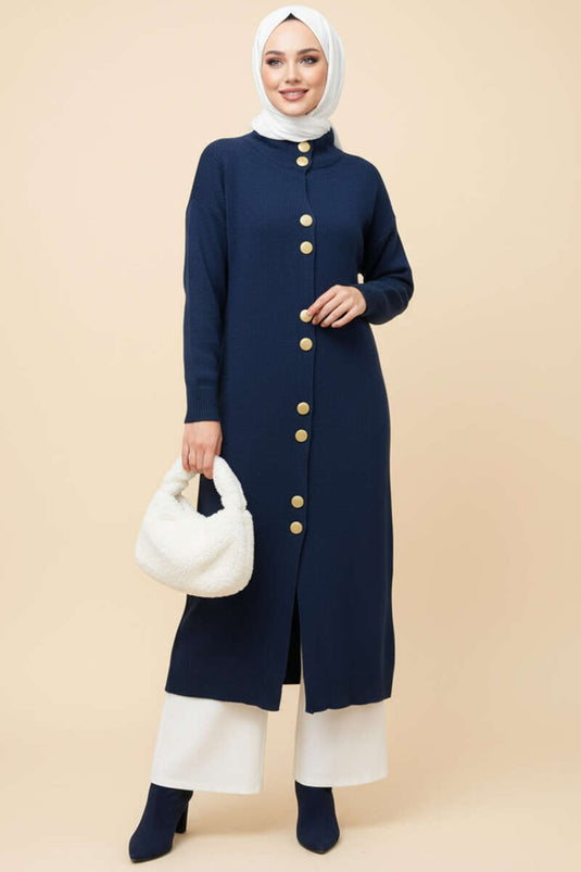 Gilet long en maille avec boutons métalliques dorés, bleu marine