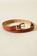 Ceinture fine à boucle carrée en métal, couleur tabac