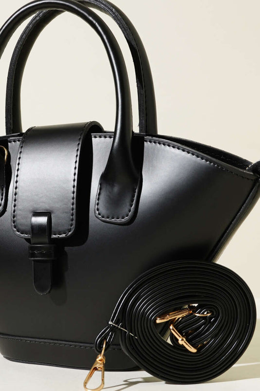 Magnetic Triangle Handbag, Black