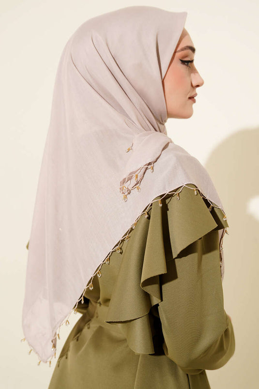 Mini-Perlenschal mit Steinen