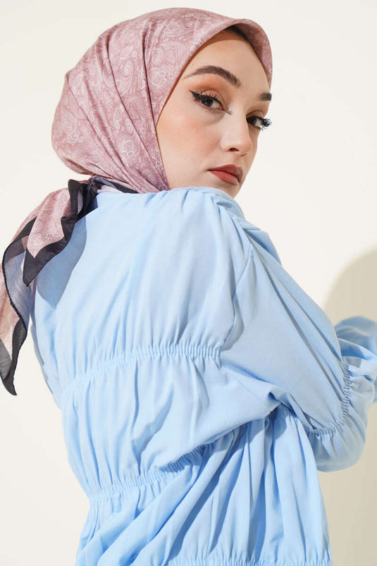 وشاح صغير ناعم مزين بالزهور، لون جملي