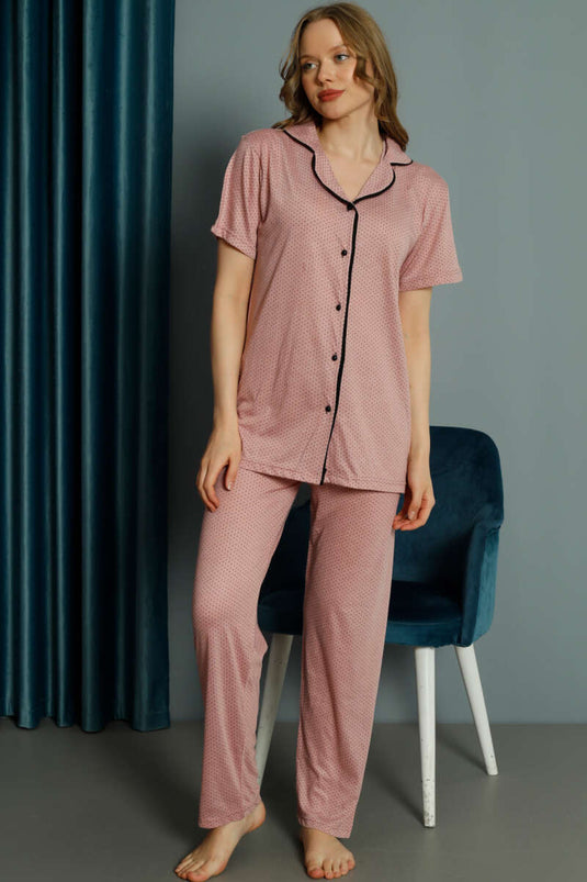 طقم بيجامة بأكمام قصيرة ونقاط صغيرة من البودرة