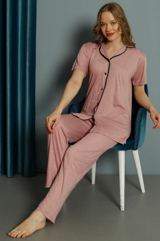 طقم بيجامة بأكمام قصيرة ونقاط صغيرة من البودرة