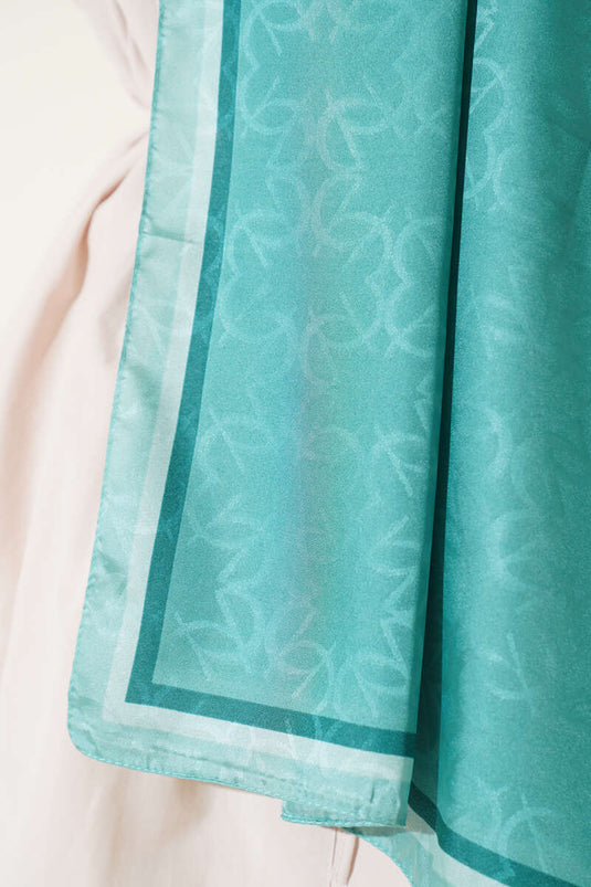 Monogram Desen Şerit Geçişli Şal Yeşil