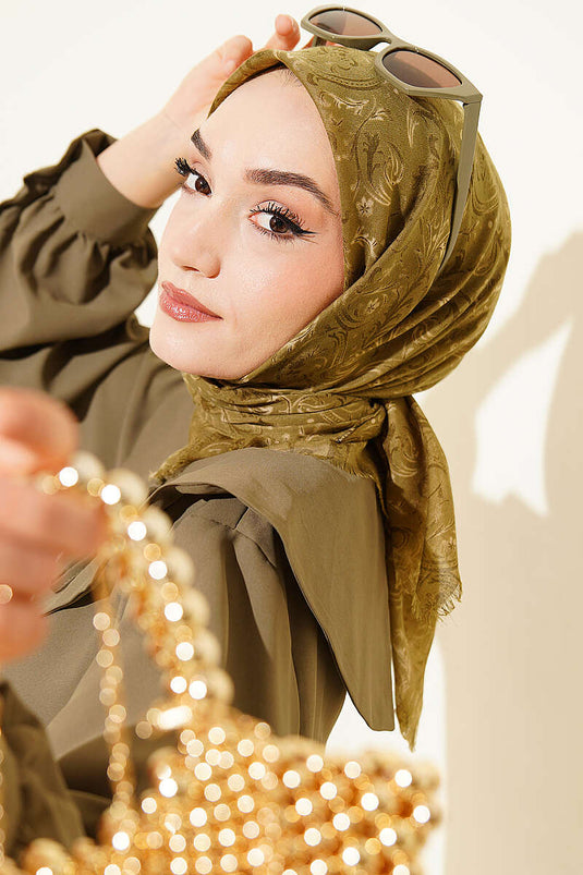 وشاح قطني مزخرف فلومو بلون أخضر زيتوني