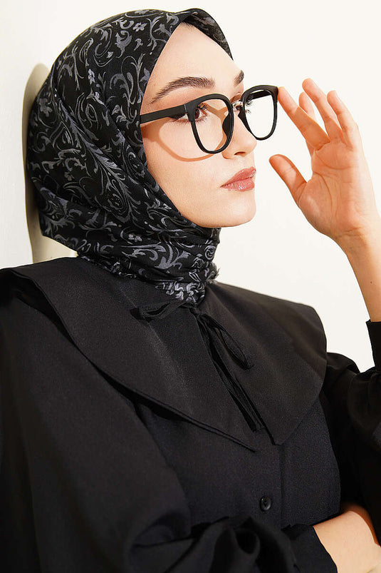 وشاح قطني مزخرف فلامو أسود ورمادي