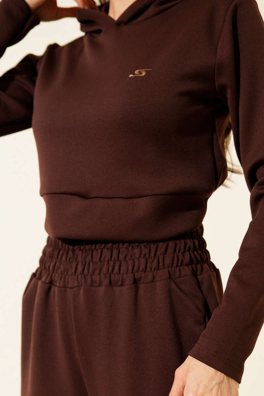 Geborduurde tweedelige crop top met capuchon in koffiekleur