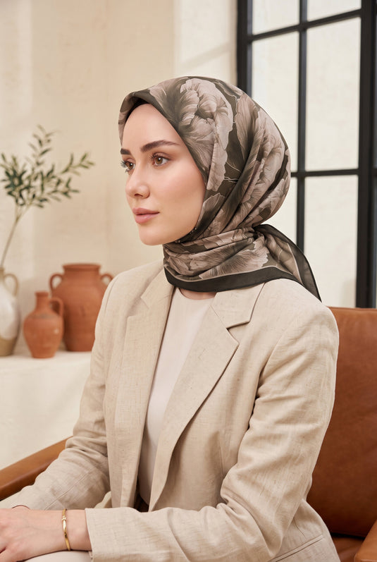 Natural Çiçek Desen Eşarp Serisi Kahve