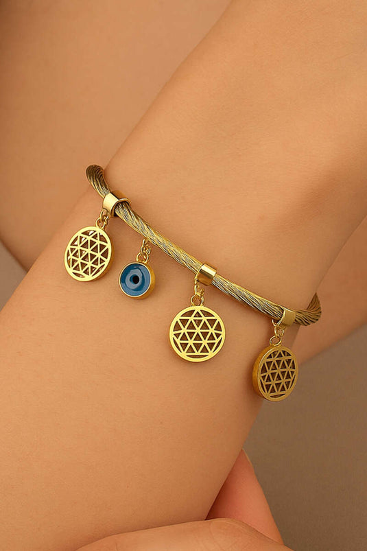 سوار مغناطيسي ذهبي مع خرزة عين الحسد