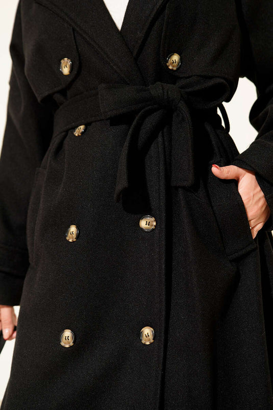 Kaschmirmantel mit Schulterklappen und Knopfdetail in Schwarz