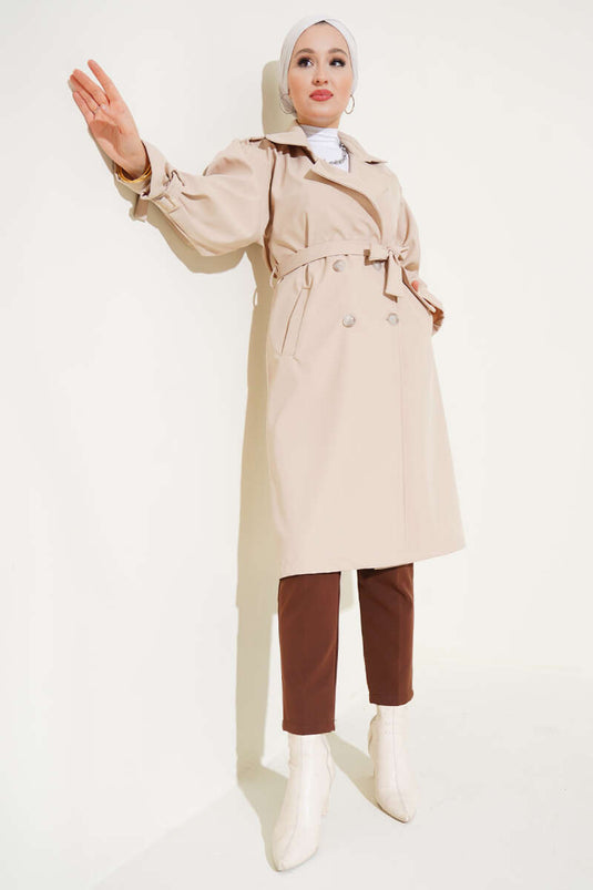 Geknöpfter Trenchcoat mit Schulterklappen in Beige