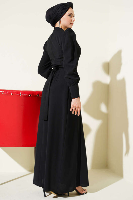 Abendkleid mit Schulterperlen und Gürtel, Schwarz