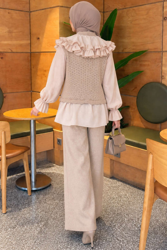 Ensemble De Tricot À Détails De Volants Aux Épaules En Mink