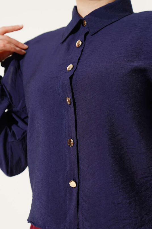 Chemise courte avec volants aux épaules bleu marine