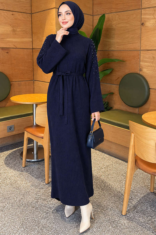 Abito In Maglia Blu Navy Con Cintura E Perle