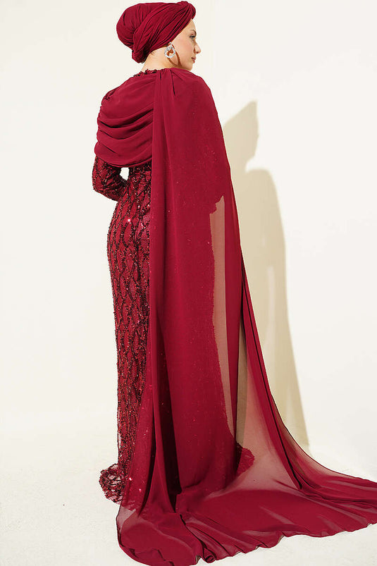 Vestido De Fiesta Burdeos Con Capa En El Hombro Y Lentejuelas