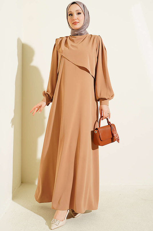 Camel Schouder Ruffle Jurk