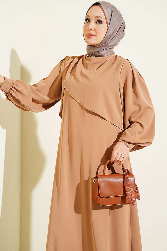 Camel Schouder Ruffle Jurk
