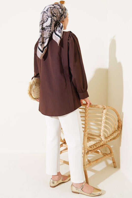 Chemise plissée aux épaules marron