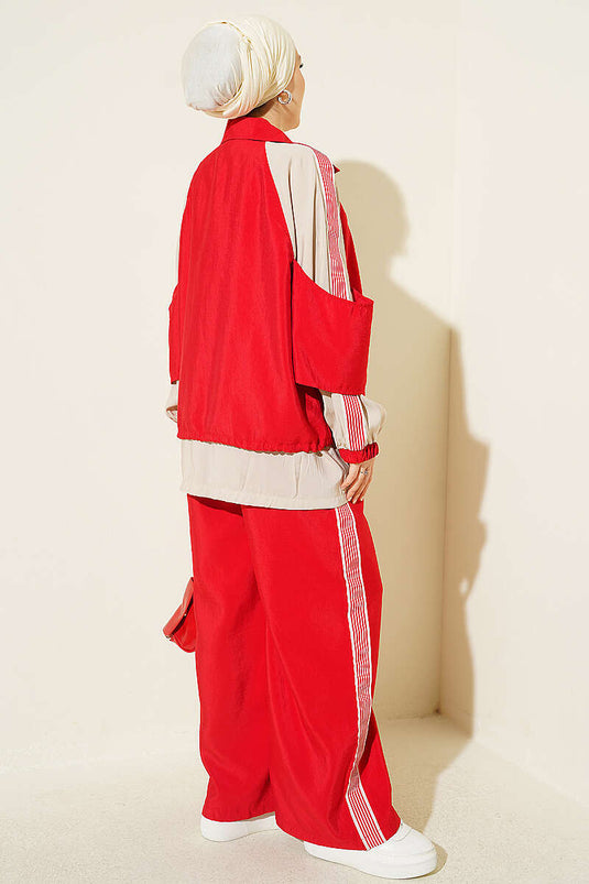 Ensemble Deux Pièces Rouge Avec Bandeau Sur L'épaule Et Tissu Tricoté