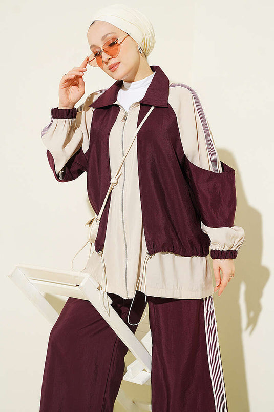 Ensemble Deux Pièces Violet Avec Bandeaux Sur Les Épaules Et Tissu Tricoté