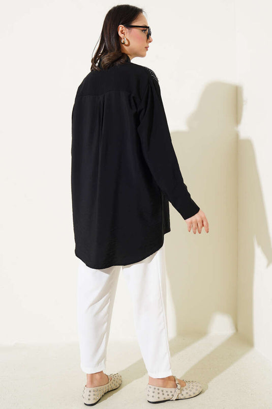 Chemise rayée noire à épaules dénudées