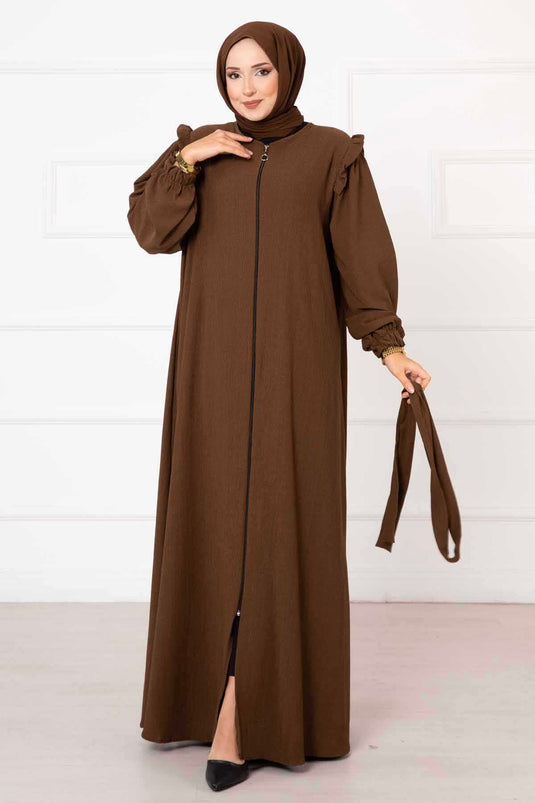 Abaya avec détail volant sur l'épaule marron