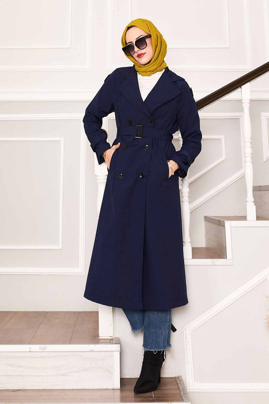 Trench-coat imperméable avec ceinture sur les manches, bleu marine
