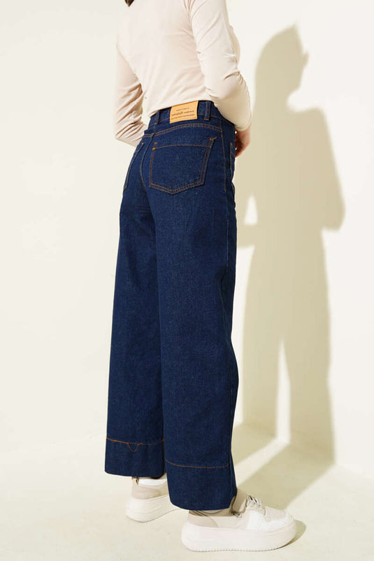 Jeans mit weitem Bein und Fronttasche in Marineblau