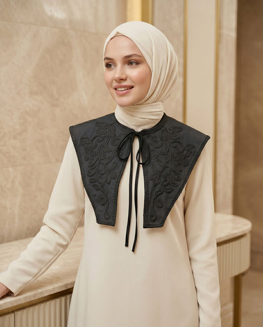 Black Front-Tie Detachable Collar