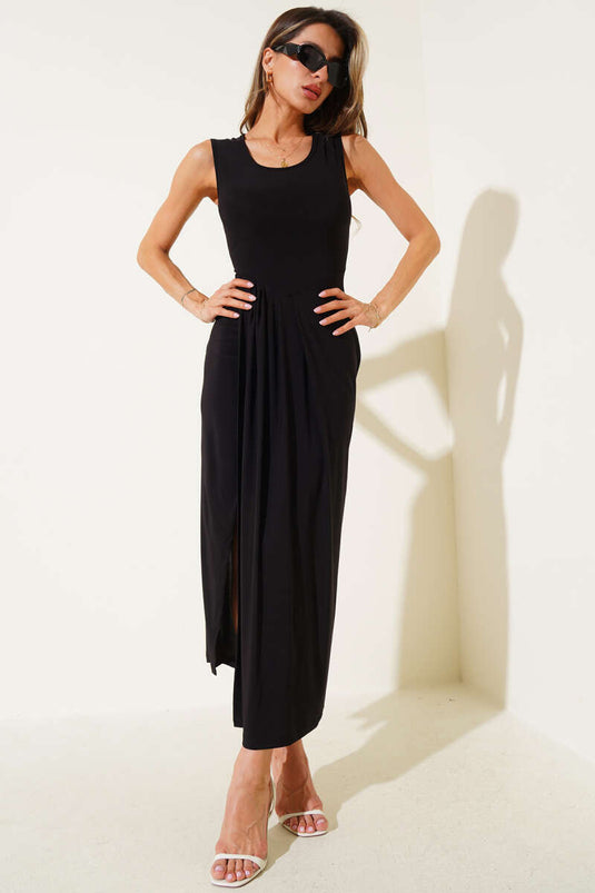 Önden Yırtmaçlı Kolsuz Elbise Siyah