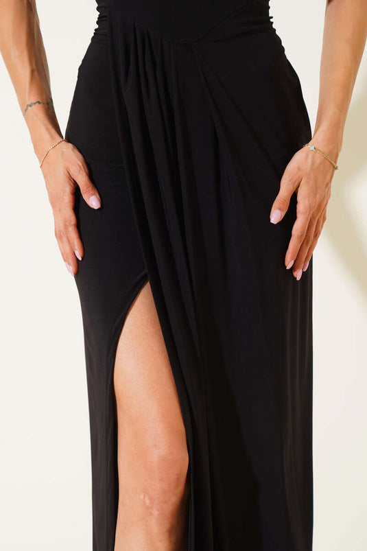 Önden Yırtmaçlı Kolsuz Elbise Siyah