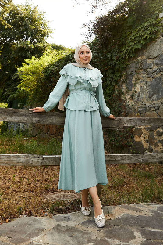 Front Laced Guipure Detailed Skirt Suit Mint
