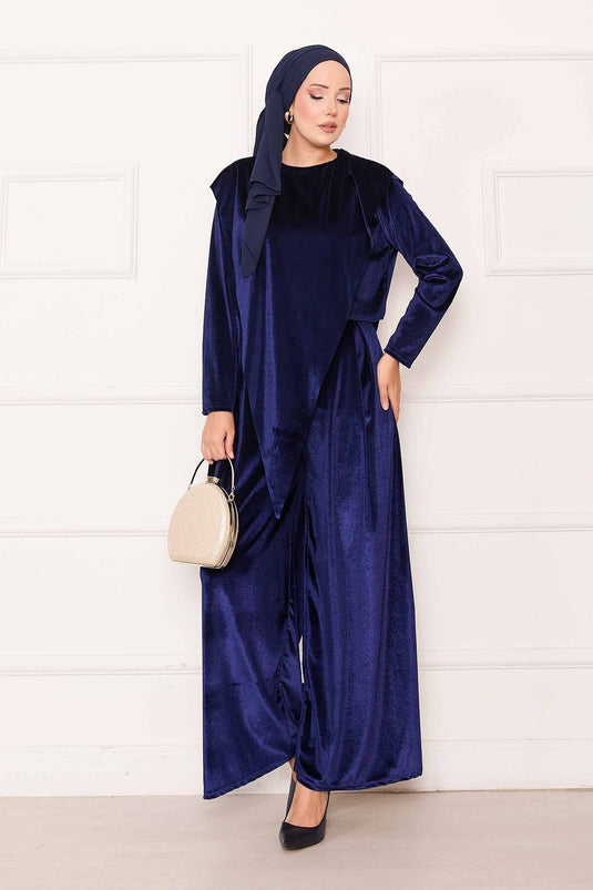 بدلة مخملية بتفاصيل أمامية غير متماثلة، أزرق داكن