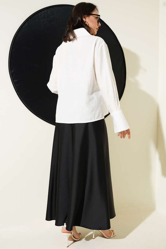 Weiße Bluse mit Spitzendetail vorne