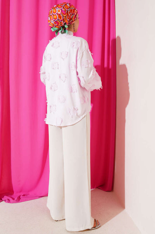 Kimono rose à lacets sur le devant et détails à pompons