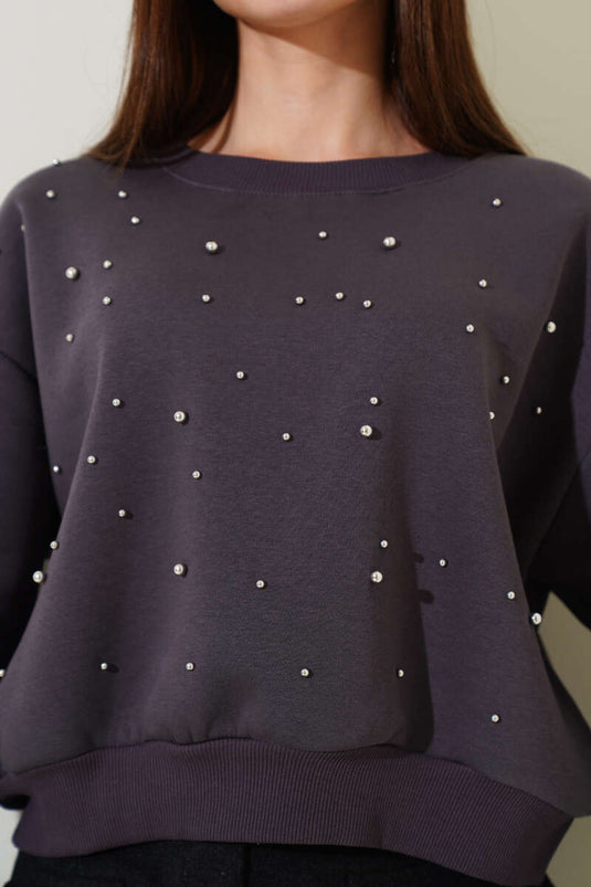 سويت شيرت قصير بثلاثة خيوط مع خرز على الجهة الأمامية، لون دخاني