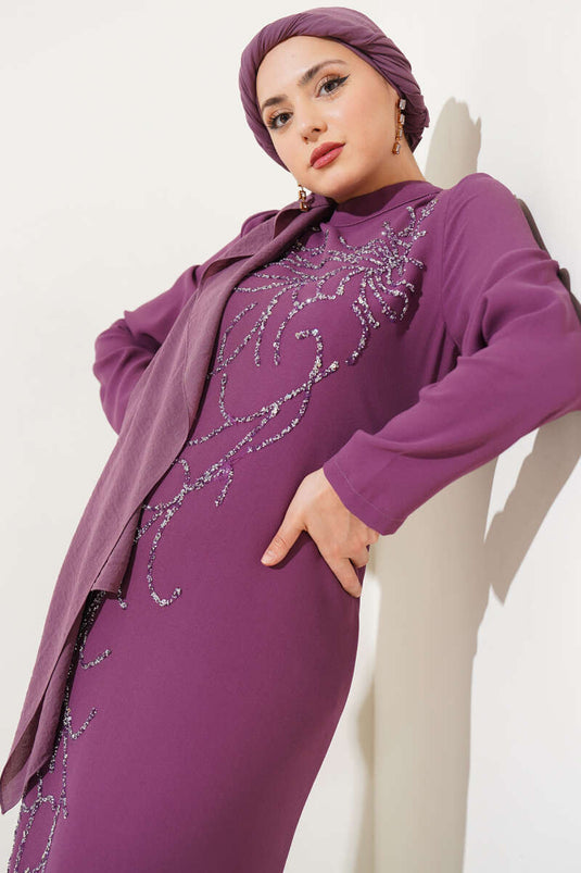 Robe grande taille ornée de pierres sur le devant, magenta