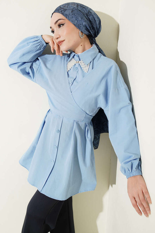 Chemise à nouer croisée devant bleu bébé