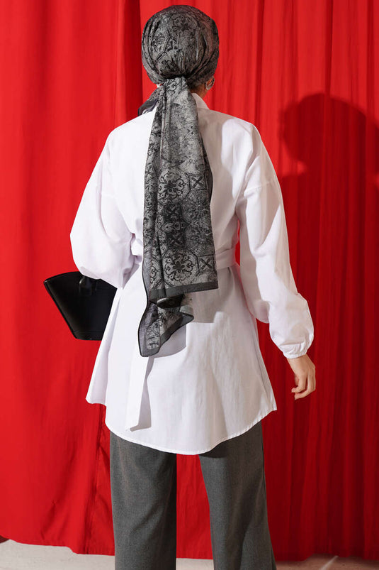 Chemise blanche à nouer croisée devant