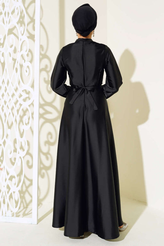 Robe En Satin Plissée Croisée Sur Le Devant Noir