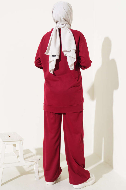 بدلة أساسية مزدوجة مع مشبك في الأمام، لون أحمر كلاريت