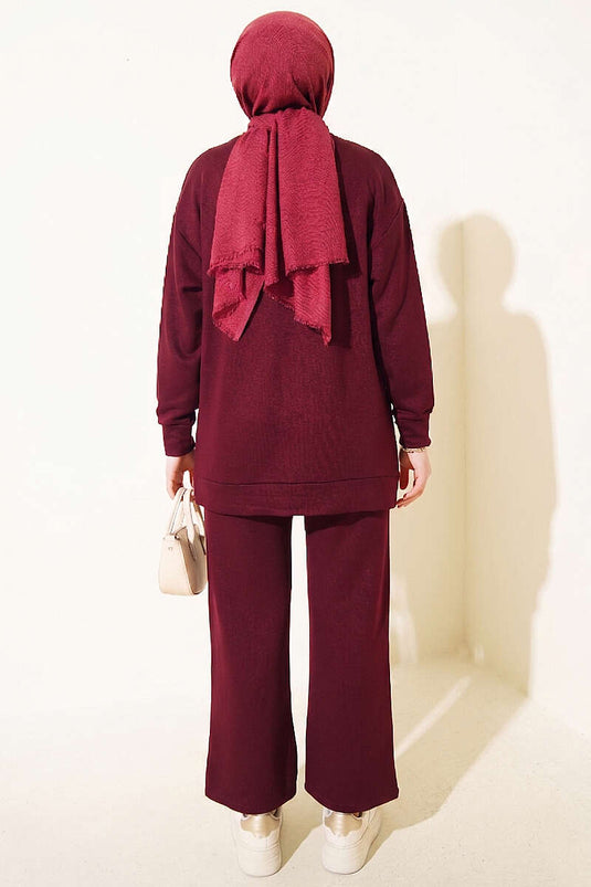 Ensemble deux pièces bordeaux avec couture avant