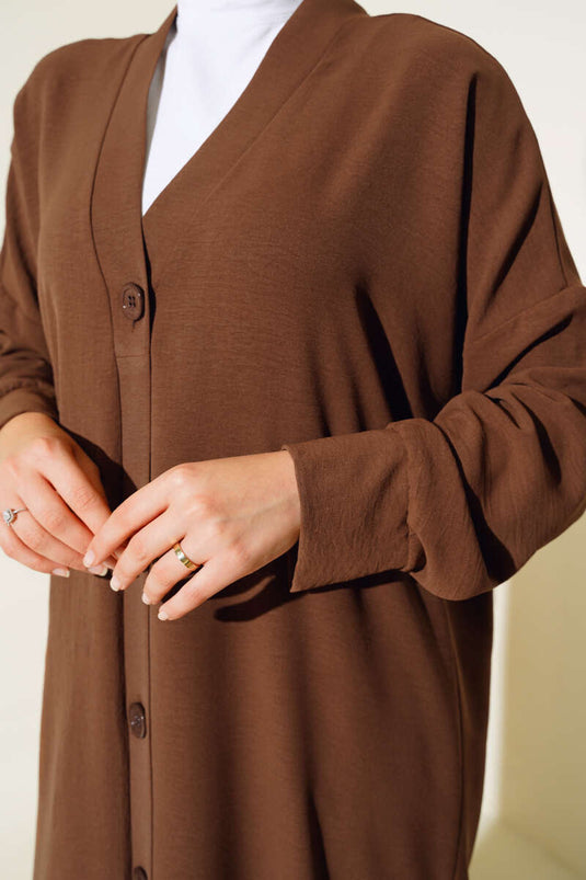 Cardigan long marron Ayrobin avec boutons sur le devant
