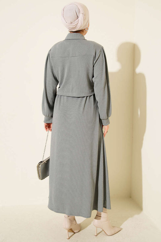 Zweiteiliger Anzug mit Knopfleiste, Rauchgrau