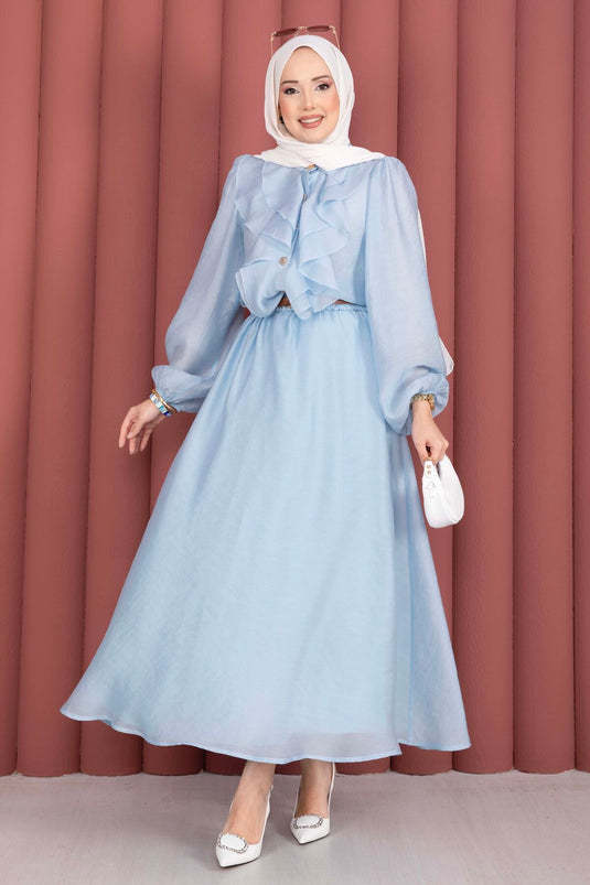 Ensemble modest fashion hijab avec jupe à volants, bleu bébé
