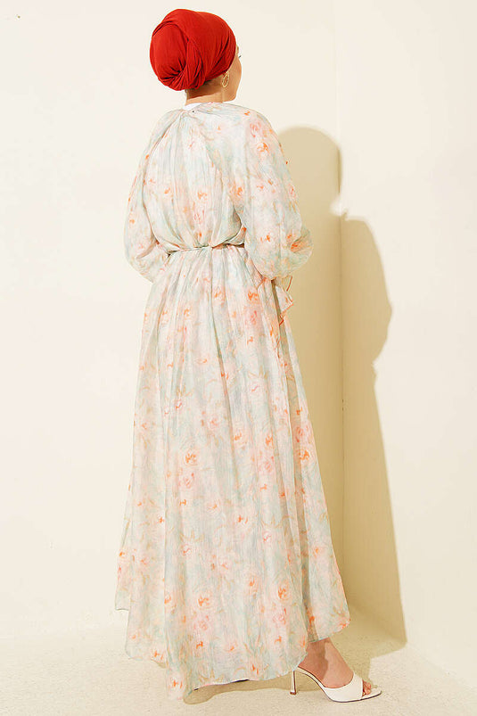 Vorderseite mit Rüschen, Gürtel mit Kordel, gemustertes Kleid in Mint