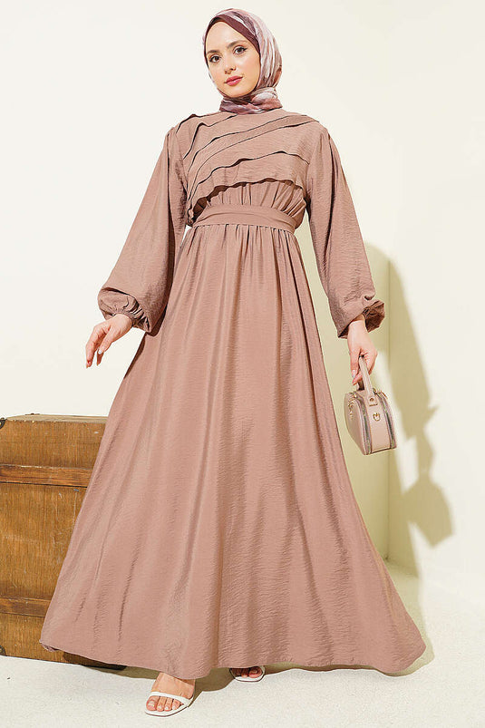 Robe ceinturée à volants couleur vison