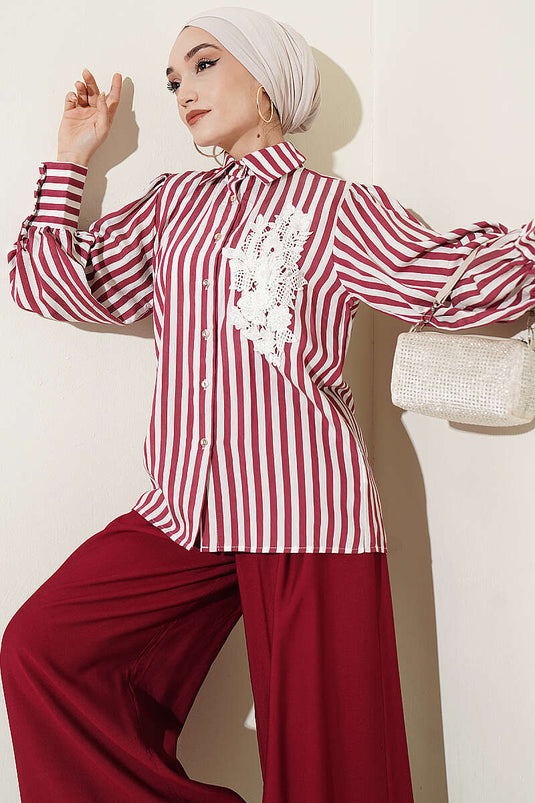 Camicia a righe con pizzo frontale, bordeaux
